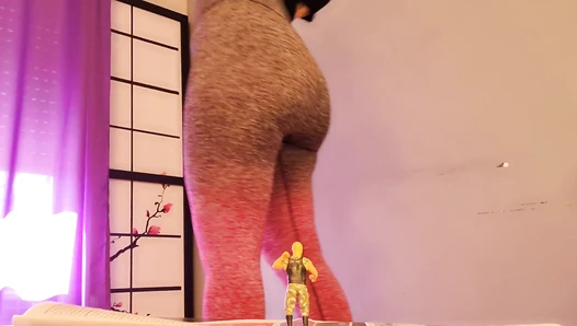 Xiomara Fox Fetish Queen - Giantess scat 1 (with a tiny men toy)